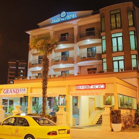 Grand Hotel เอลบาซาน ภายนอก รูปภาพ
